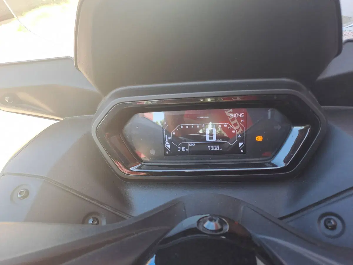 Yamaha X-Max 300 (2025 - 26) (5)