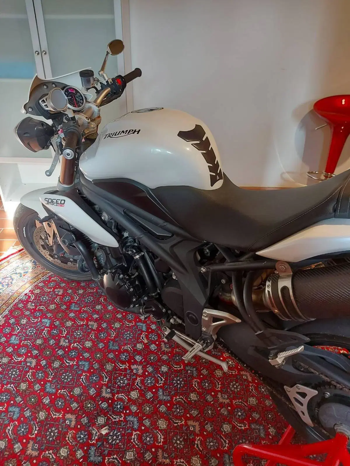 Triumph Speed Triple 1050 R ABS (2011 - 15) (9)
