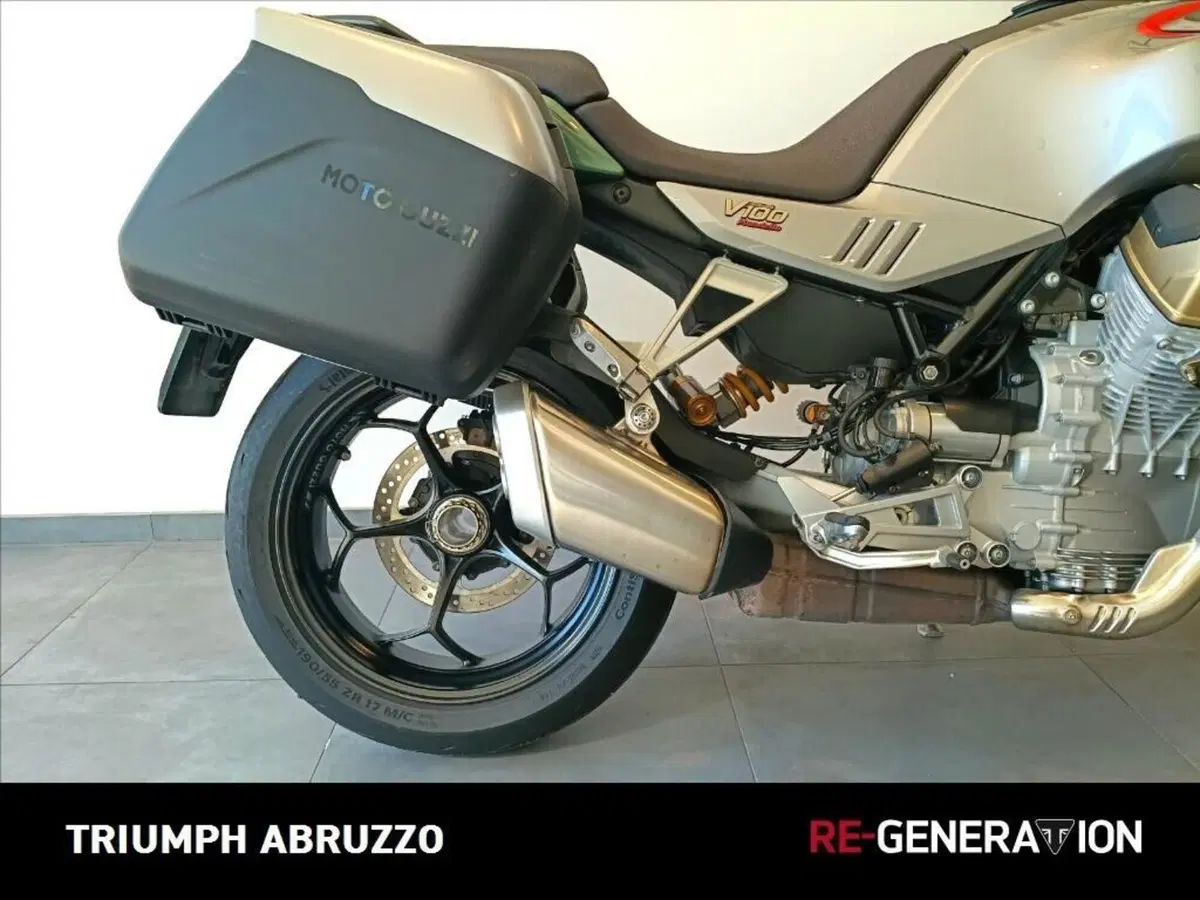 Moto Guzzi V100 Mandello S (2022 - 24) (9)