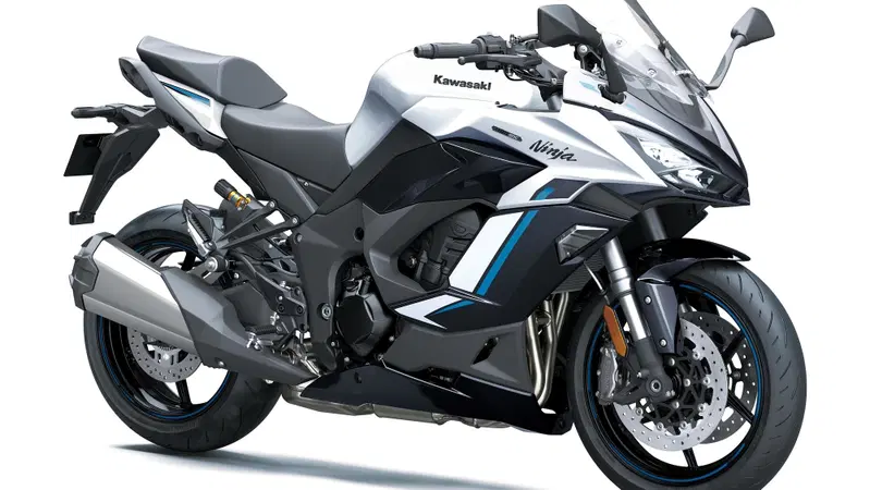 Kawasaki Ninja 1100SX MY27: nuove colorazioni per la sport tourer di Akashi
