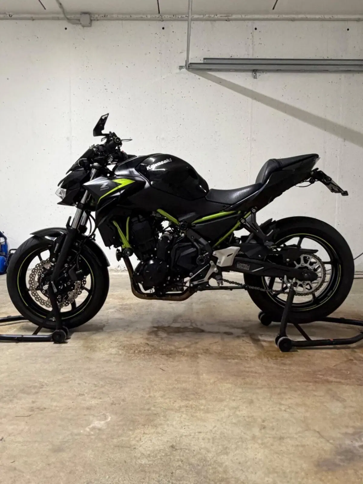 Kawasaki Z 650 (2021 - 24) (4)