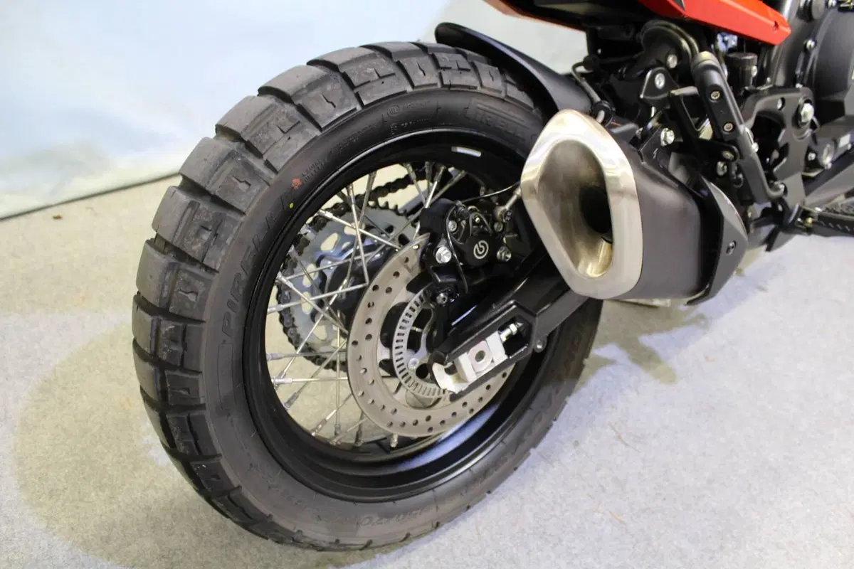 Moto Morini X-Cape 650 (2021 - 26) (4)