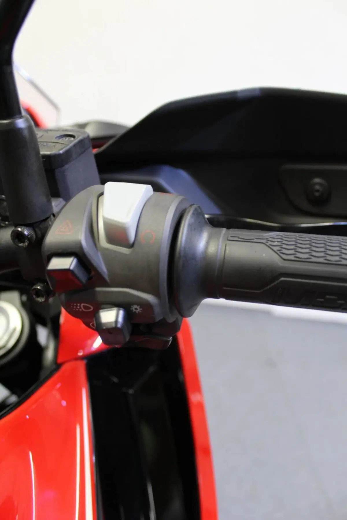 Moto Morini X-Cape 650 (2021 - 26) (9)