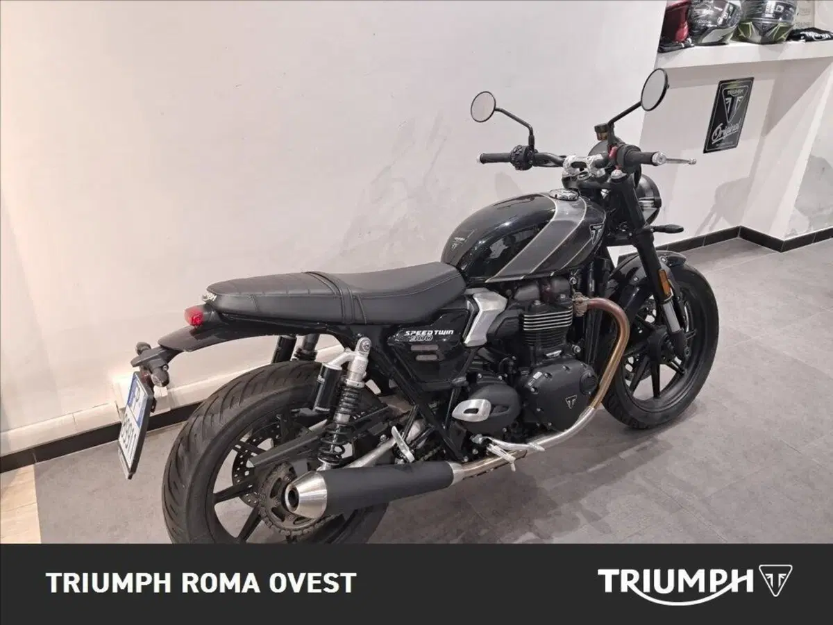 Triumph Speed Twin 900 (2025 - 26) (5)