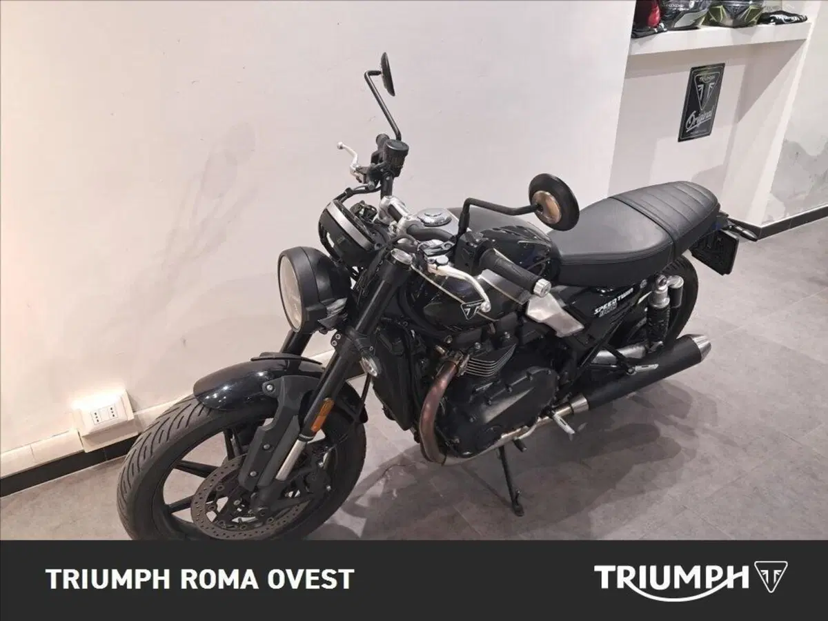 Triumph Speed Twin 900 (2025 - 26) (10)