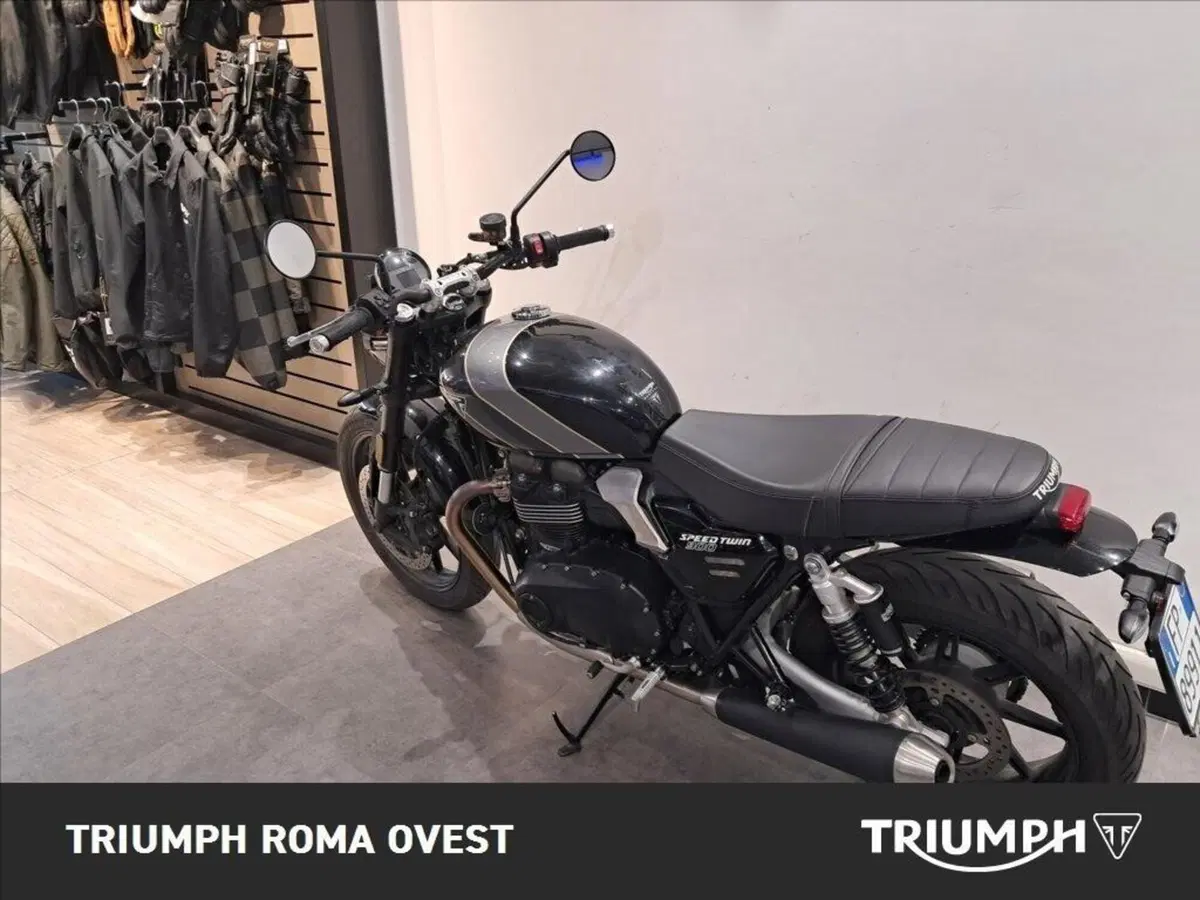 Triumph Speed Twin 900 (2025 - 26) (12)