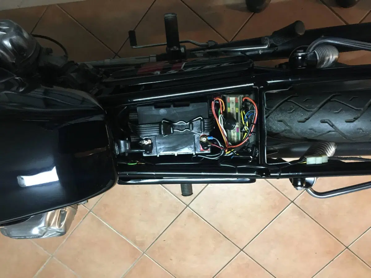 Moto Guzzi 750 S (5)