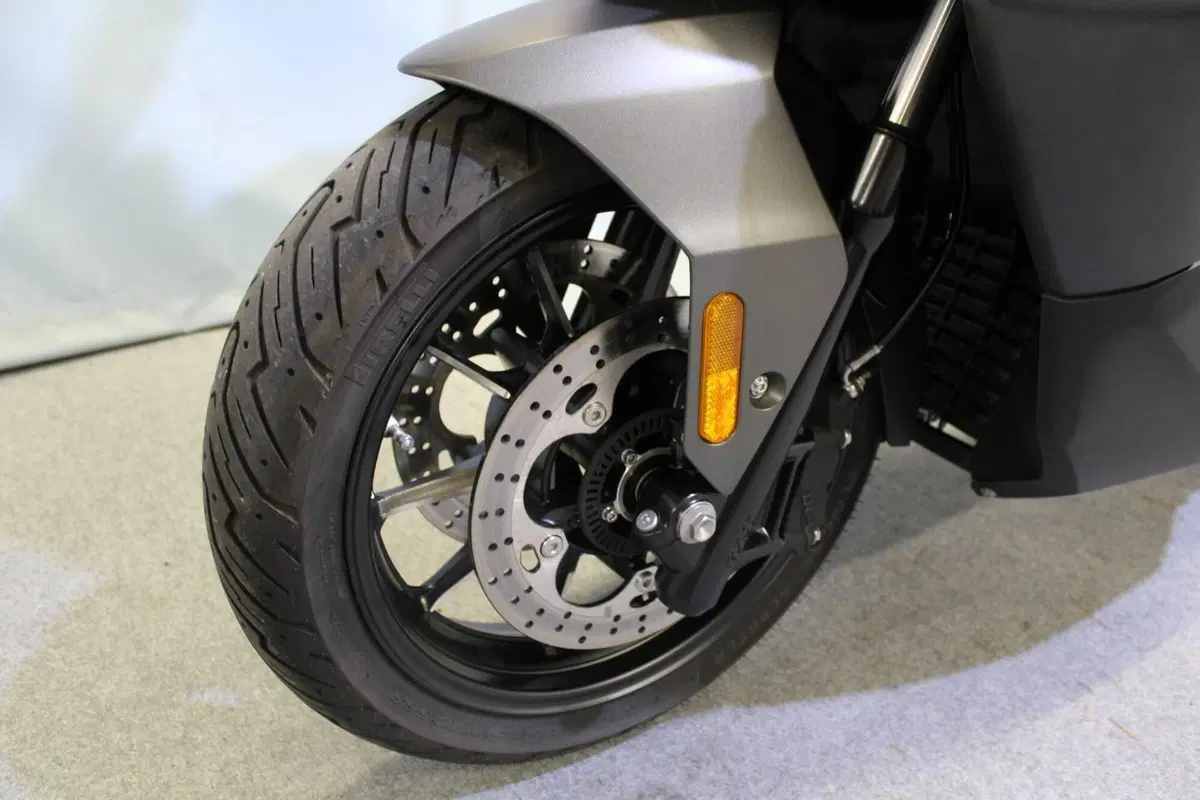 Voge Sfida SR4 MAX (2024 - 26) (16)