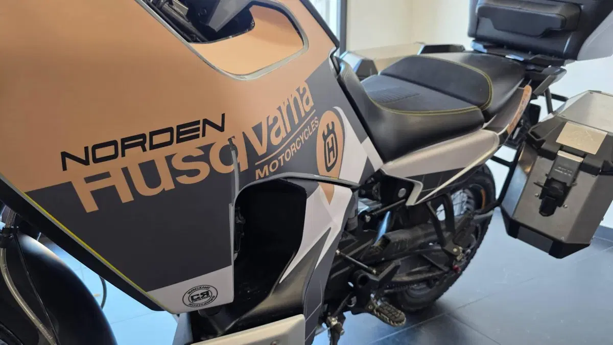 Husqvarna Norden 901 (2022 - 26) (4)