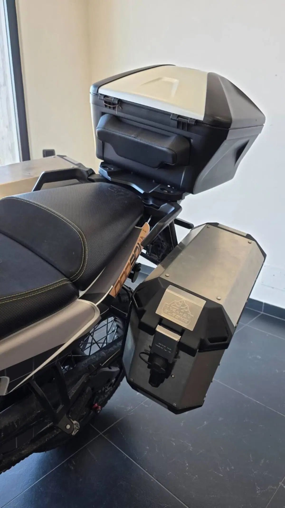 Husqvarna Norden 901 (2022 - 26) (5)