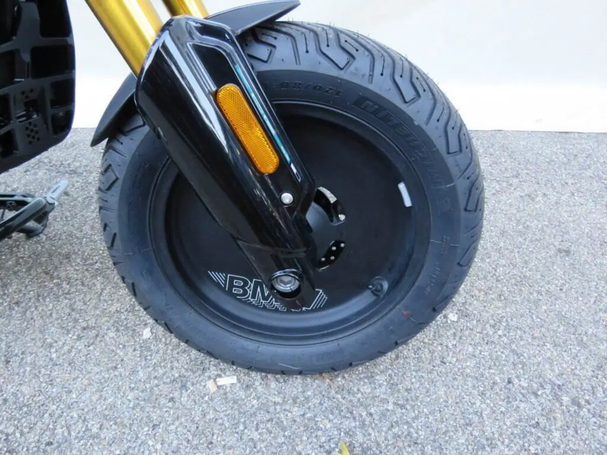 Bmw CE 02 AM (2024 - 26) (8)
