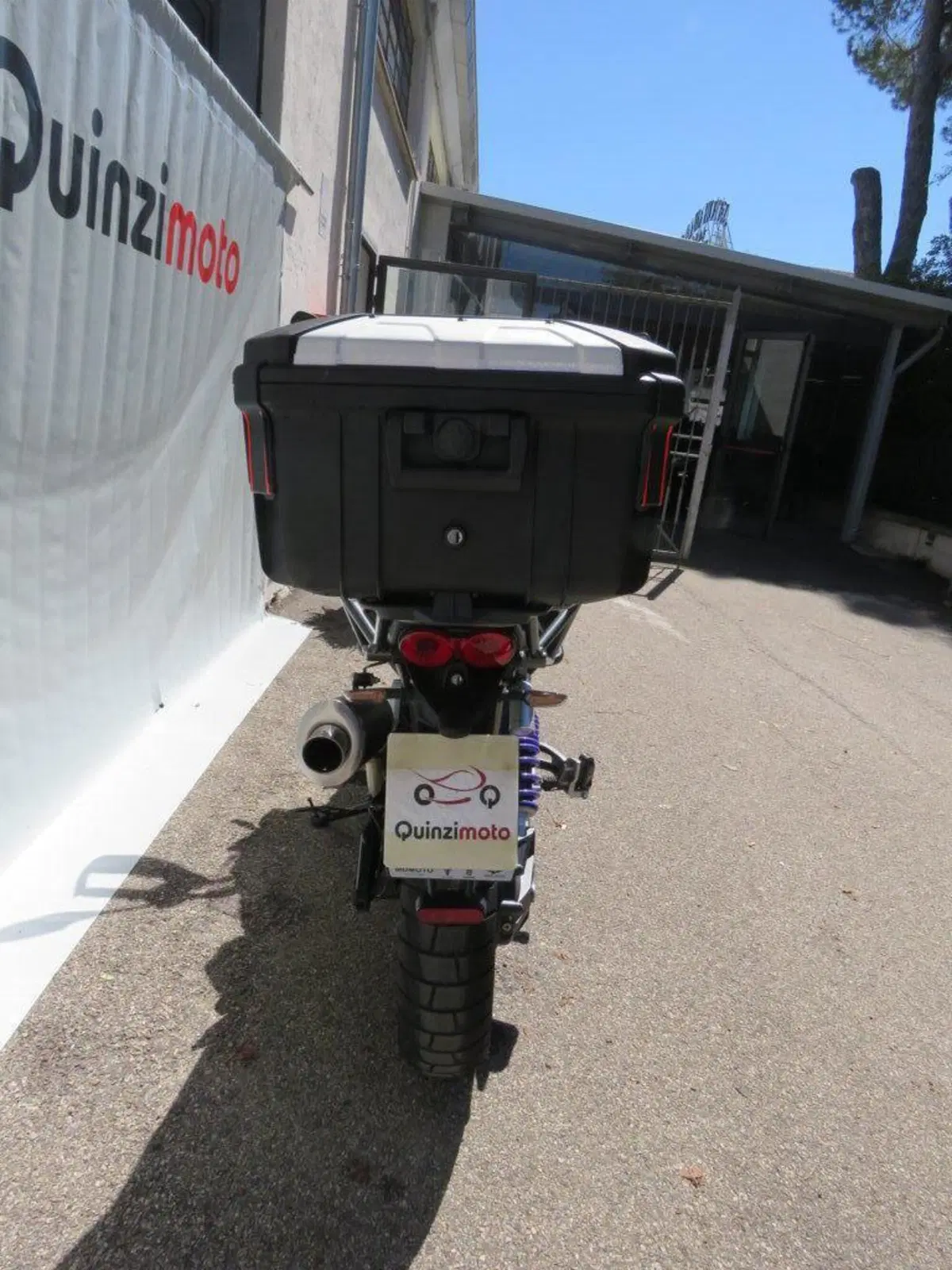 Moto Guzzi V85 TT (2021 - 23) (4)