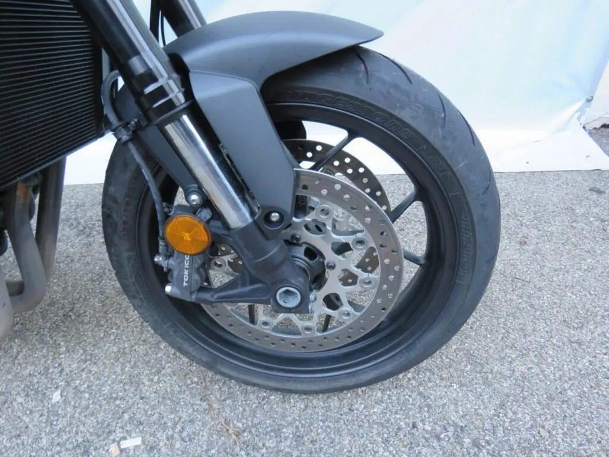 Honda CBR 1000 RR Fireblade (2017 - 19) (6)