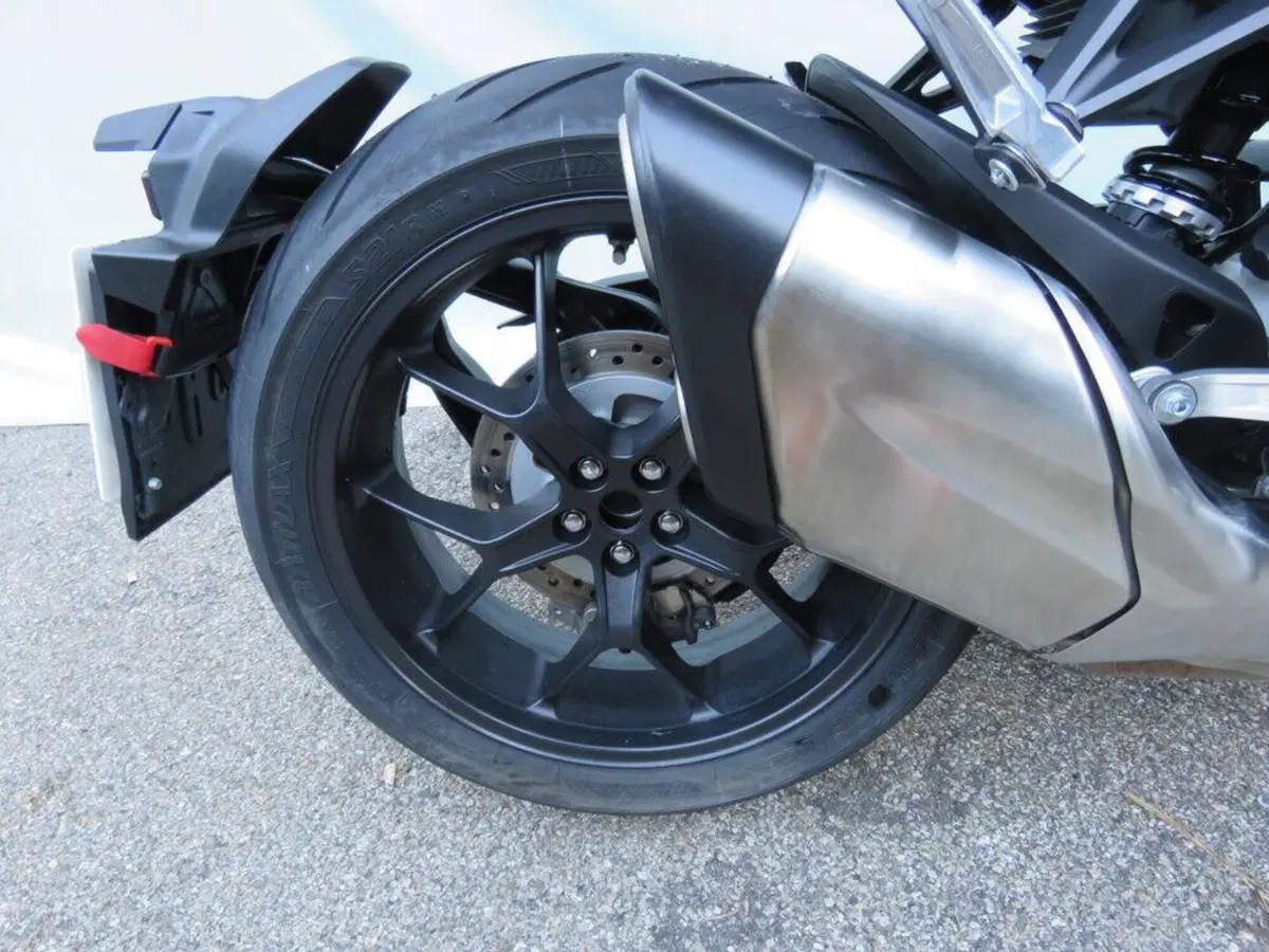 Honda CBR 1000 RR Fireblade (2017 - 19) (8)