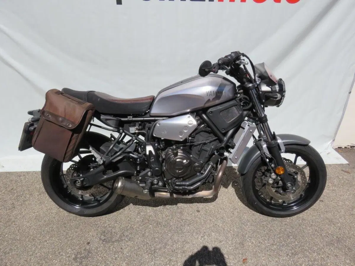 Yamaha XSR 700 ABS 60th Anniversary (2016 - 18) (3)