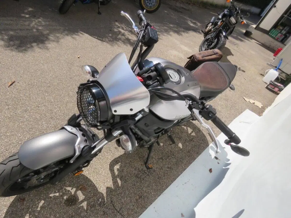 Yamaha XSR 700 ABS 60th Anniversary (2016 - 18) (5)