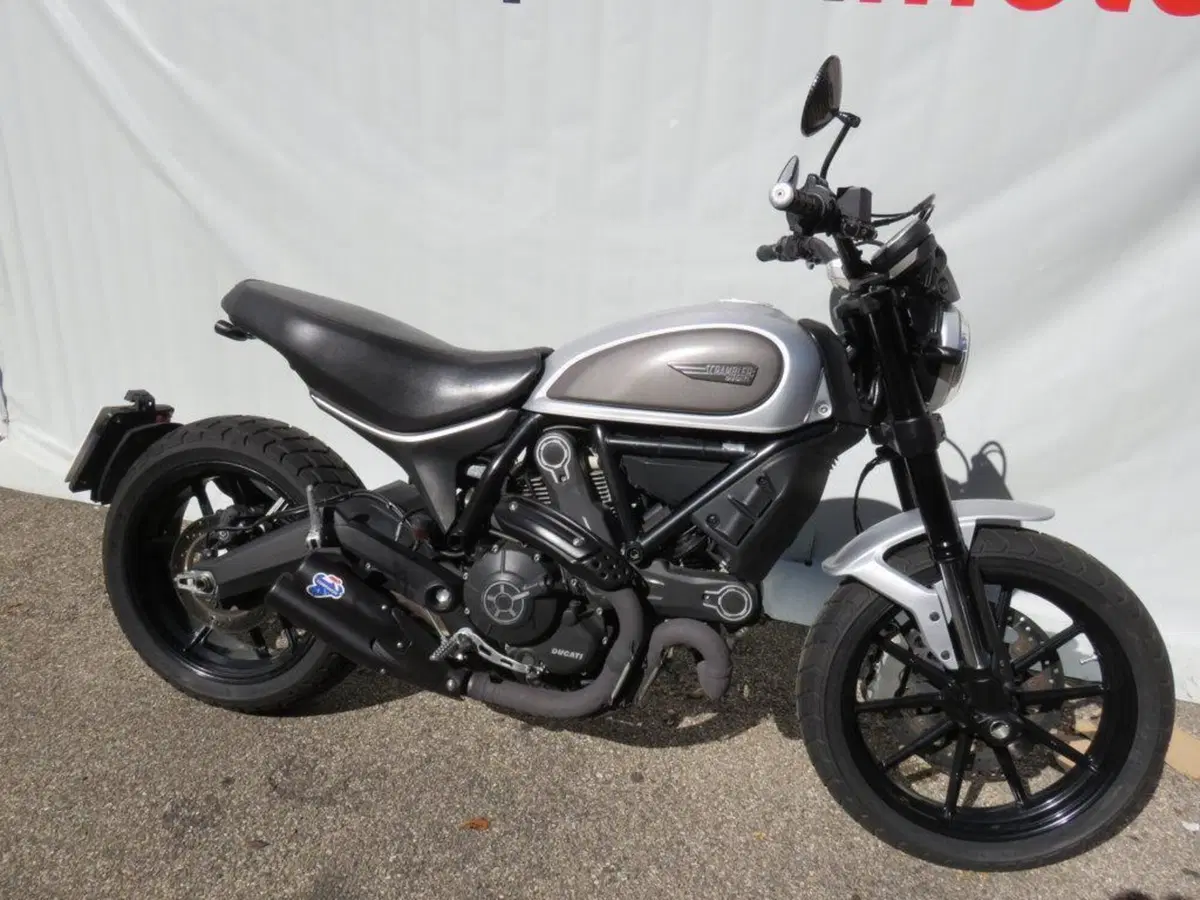 Ducati Scrambler 800 Icon (2015 - 16) (2)