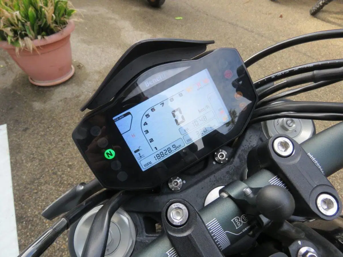 Benelli 752 S (2019 - 20) (7)
