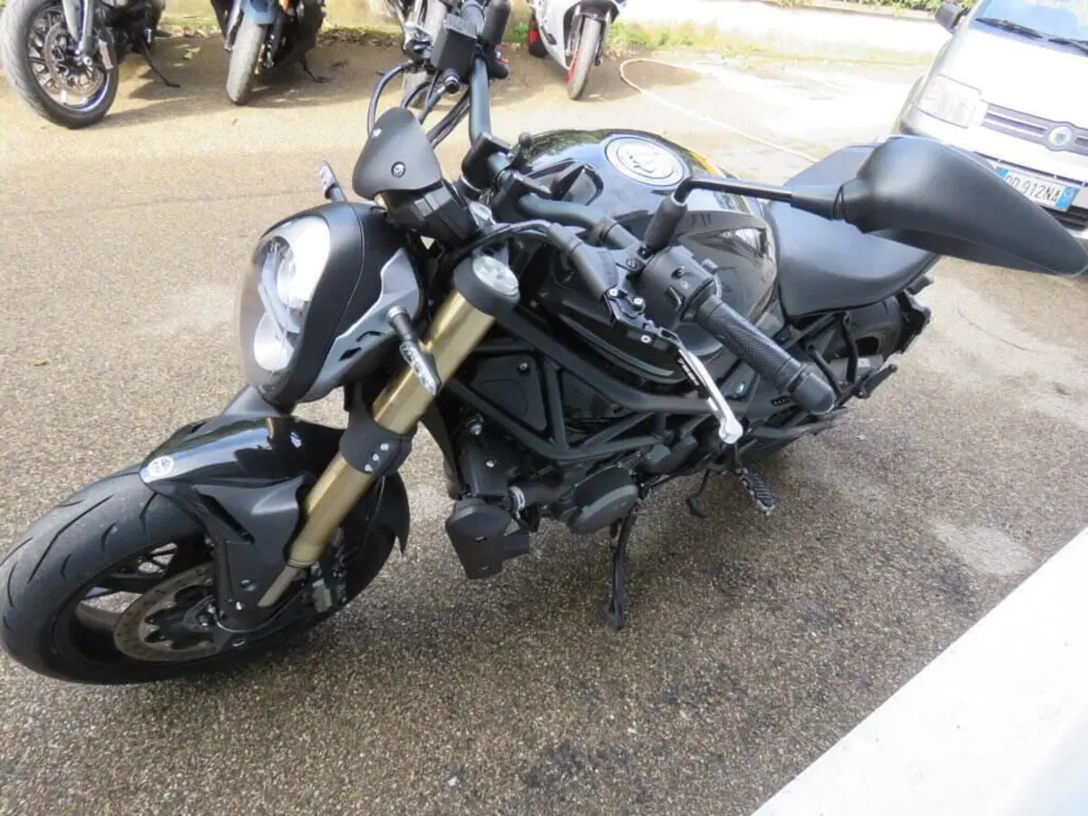 Benelli 752 S (2019 - 20) (4)