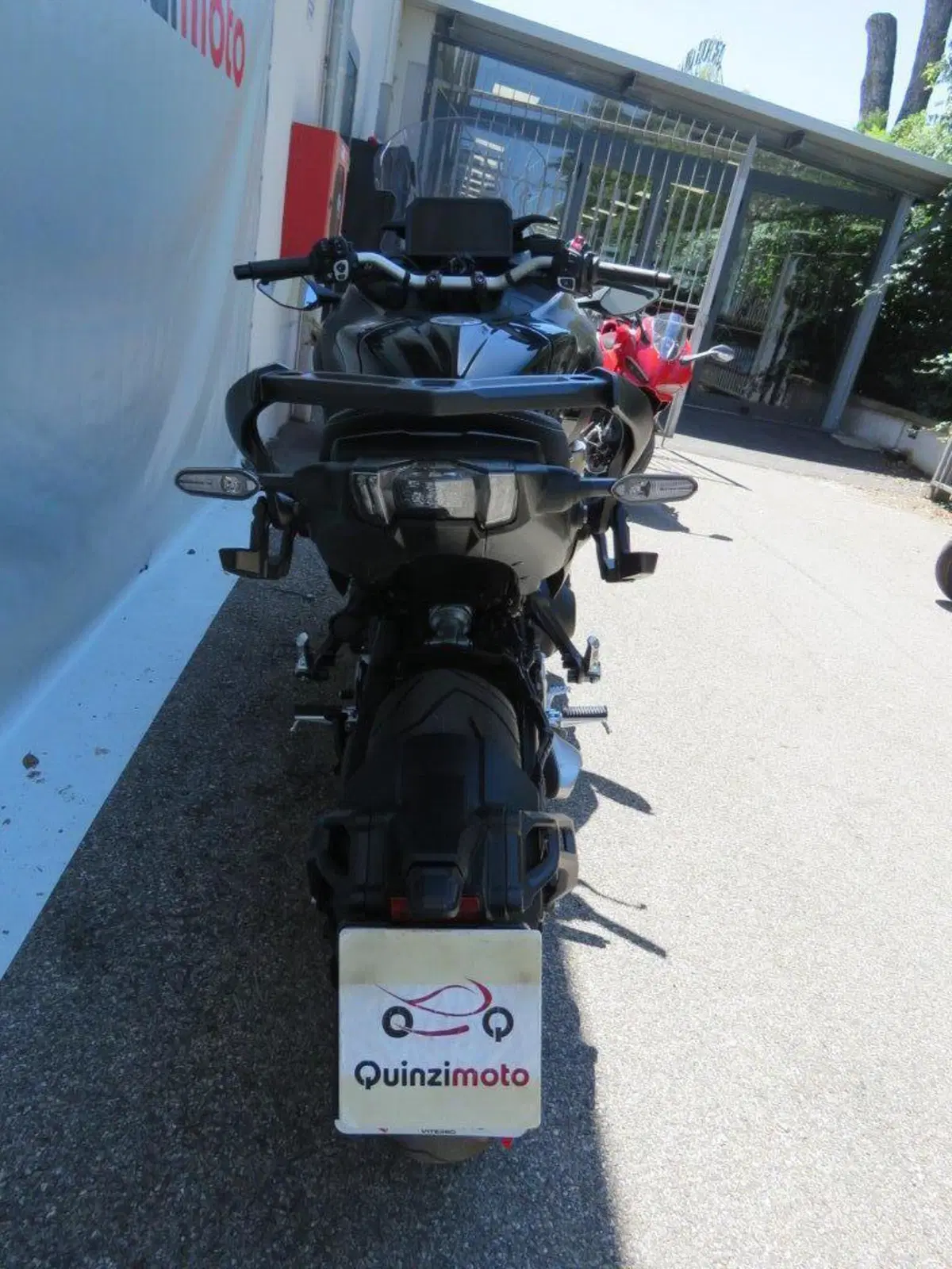 Yamaha Niken 890 GT (2023 - 26) (4)