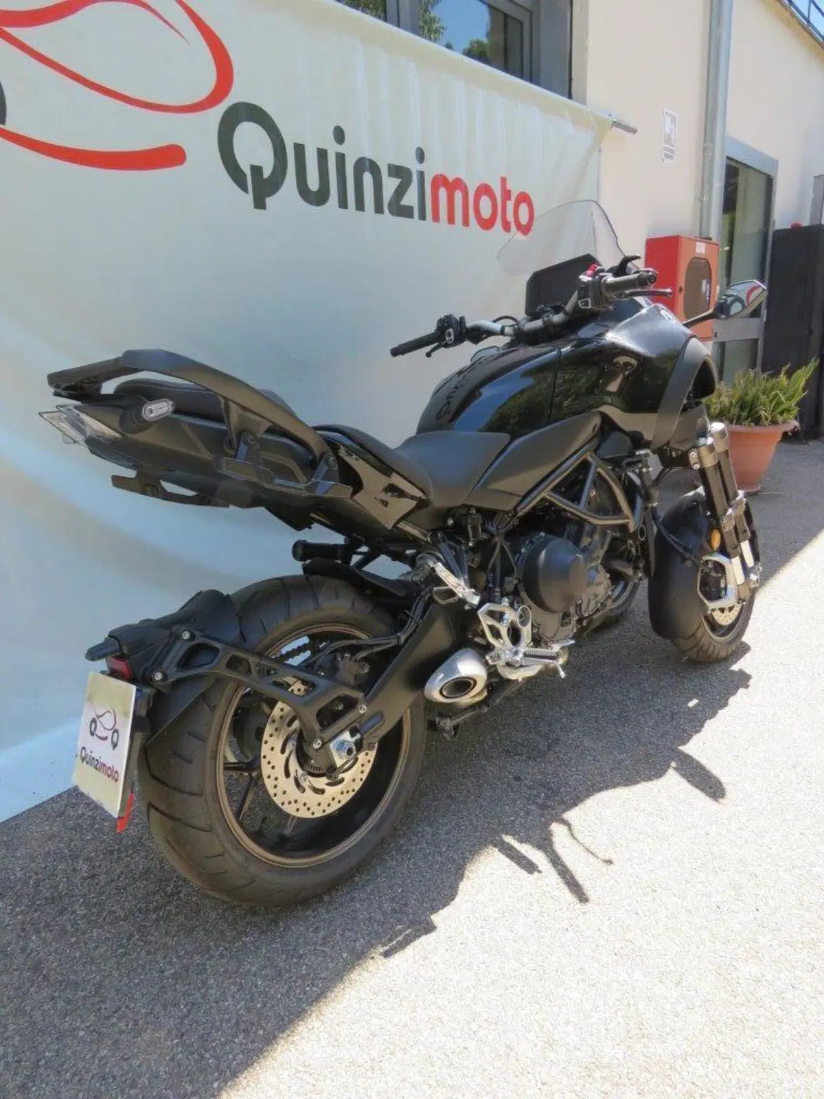 Yamaha Niken 890 GT (2023 - 26) (13)
