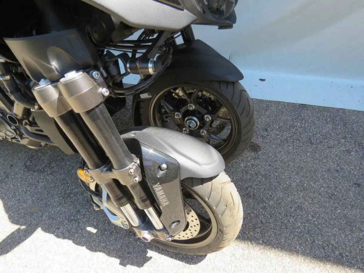 Yamaha Niken 890 GT (2023 - 26) (10)
