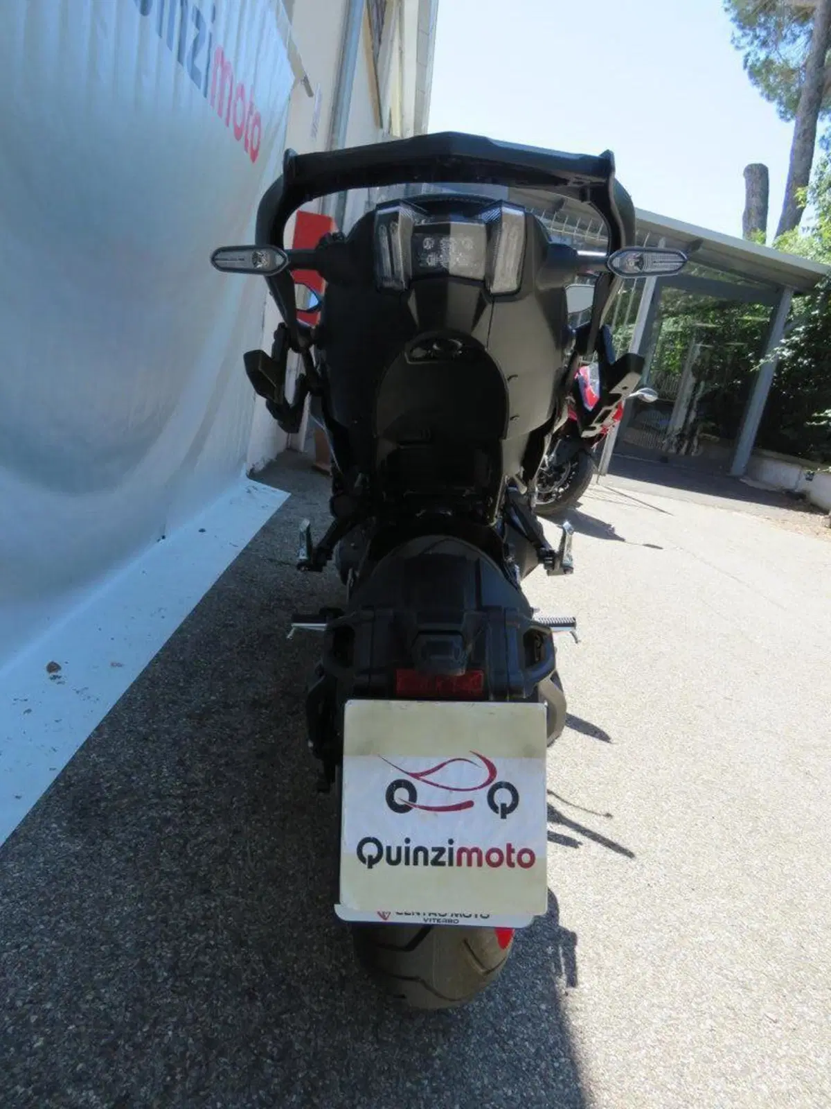 Yamaha Niken 890 GT (2023 - 26) (14)
