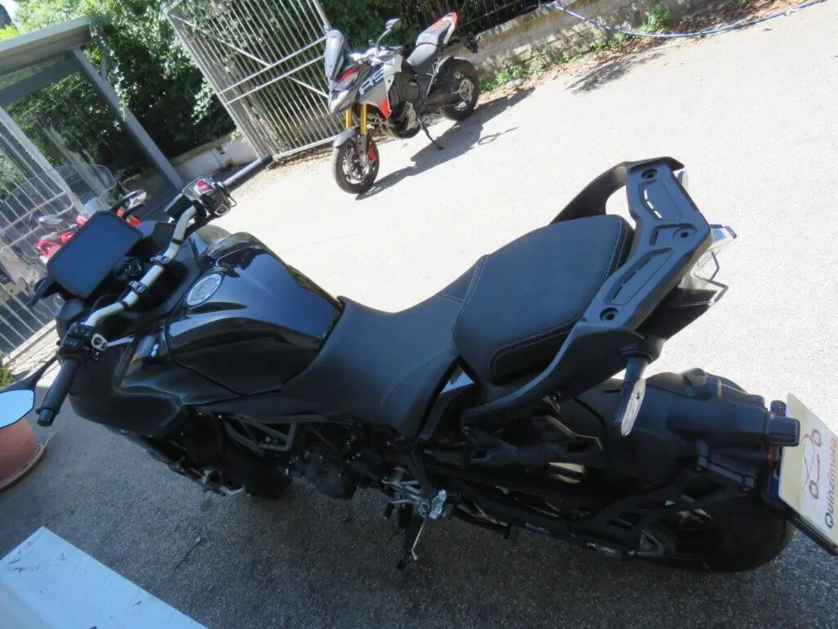 Yamaha Niken 890 GT (2023 - 26) (6)