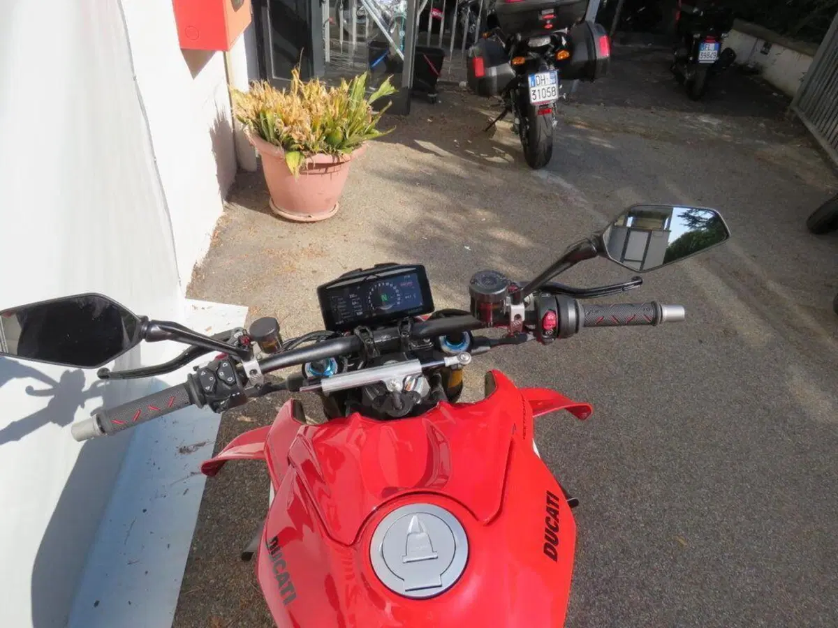 Ducati Streetfighter V4 1100 S (2021 - 22) (9)