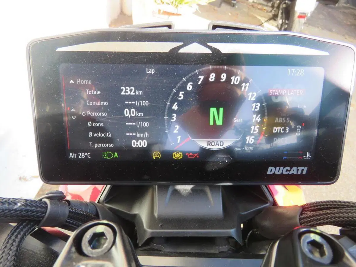 Ducati Streetfighter V4 1100 S (2021 - 22) (10)