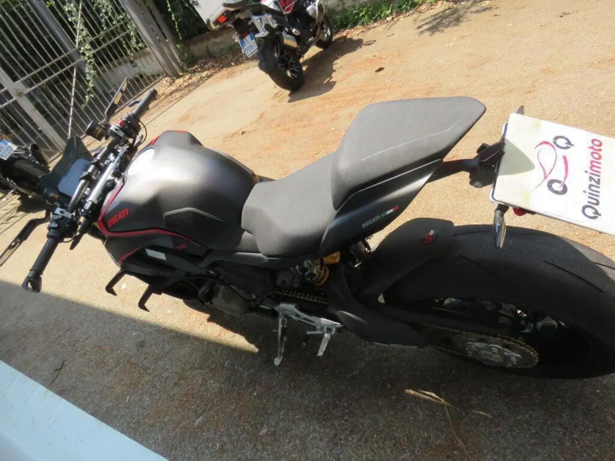 Ducati Streetfighter V4 1100 S (2021 - 22) (4)
