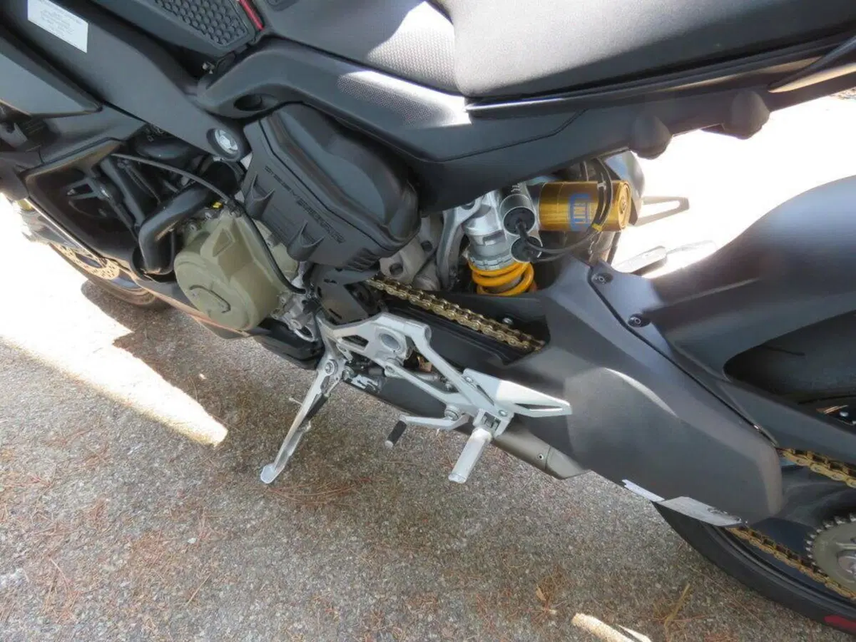 Ducati Streetfighter V4 1100 S (2021 - 22) (11)