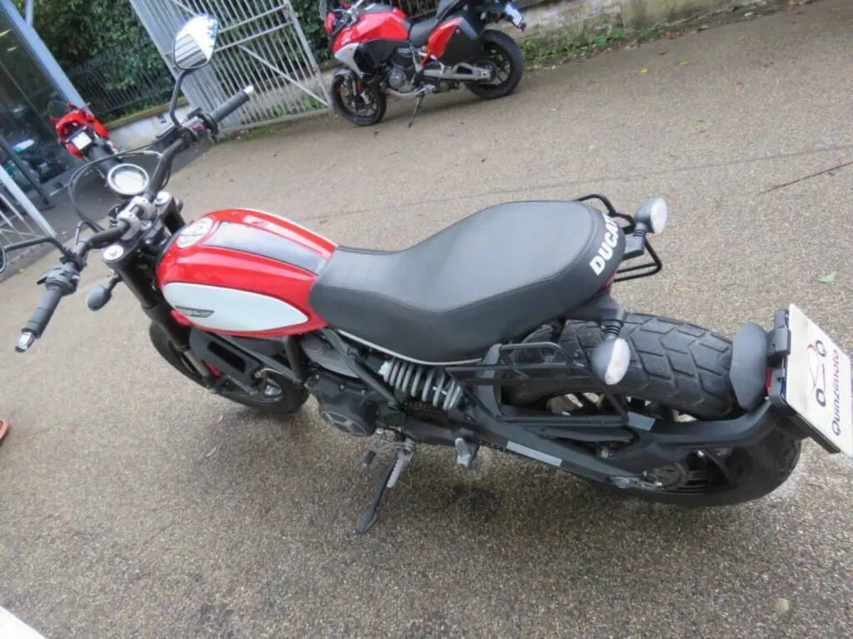 Ducati Scrambler 800 Flat Track Pro (2016 - 17) (2)