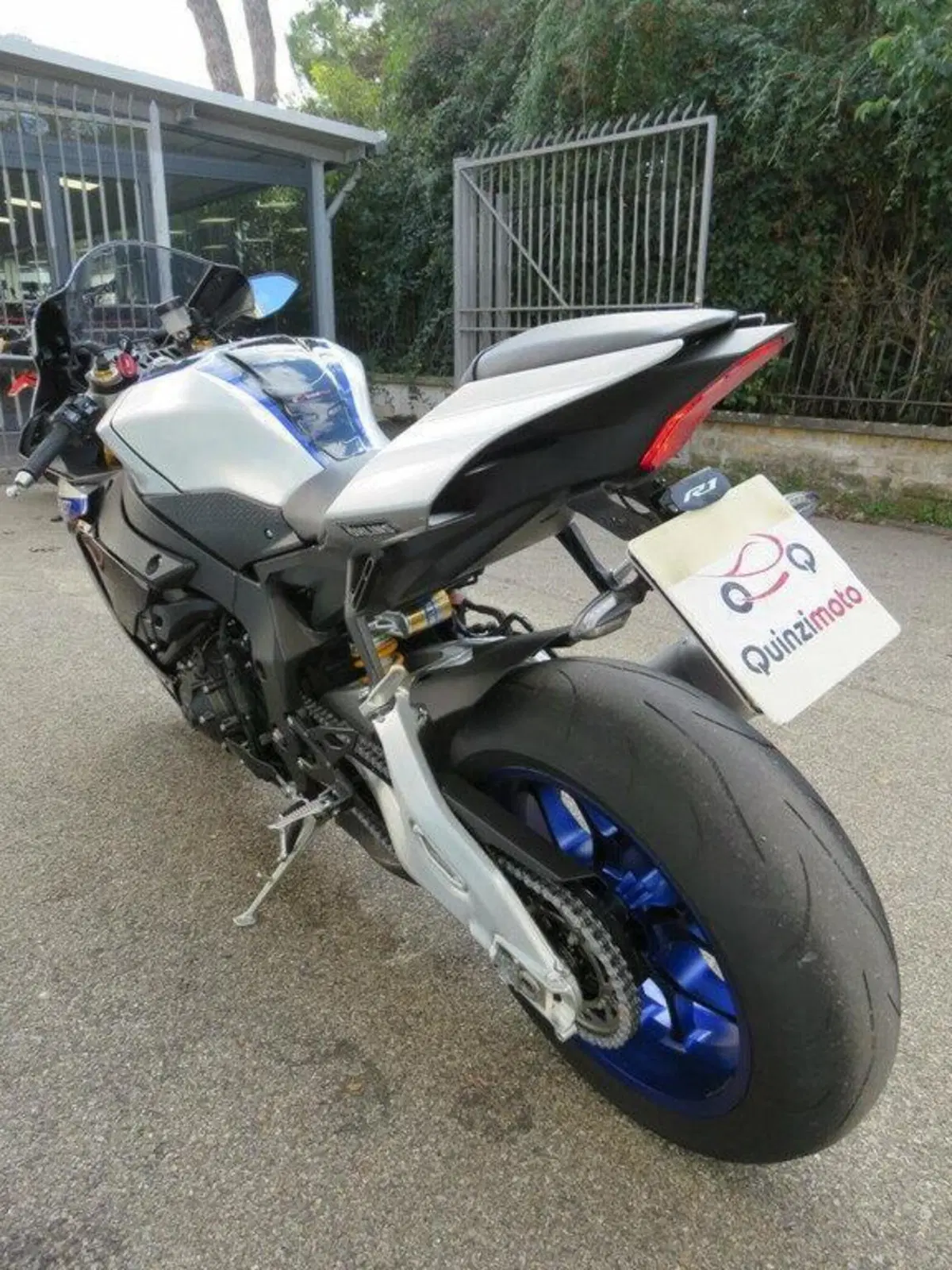 Yamaha YZF R1 M (2017 - 19) (8)