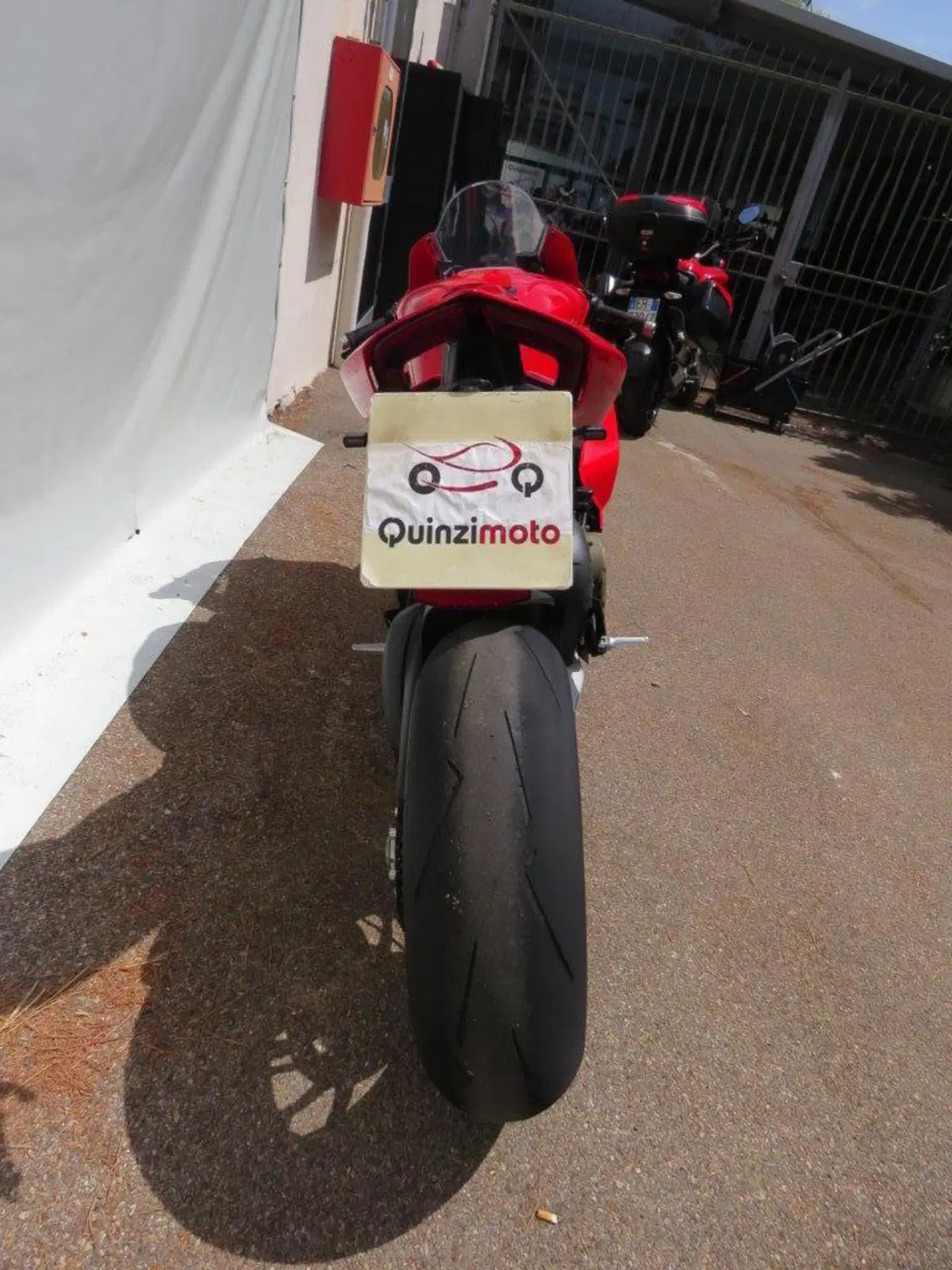 Ducati Panigale V4 S (2022 - 24) (4)