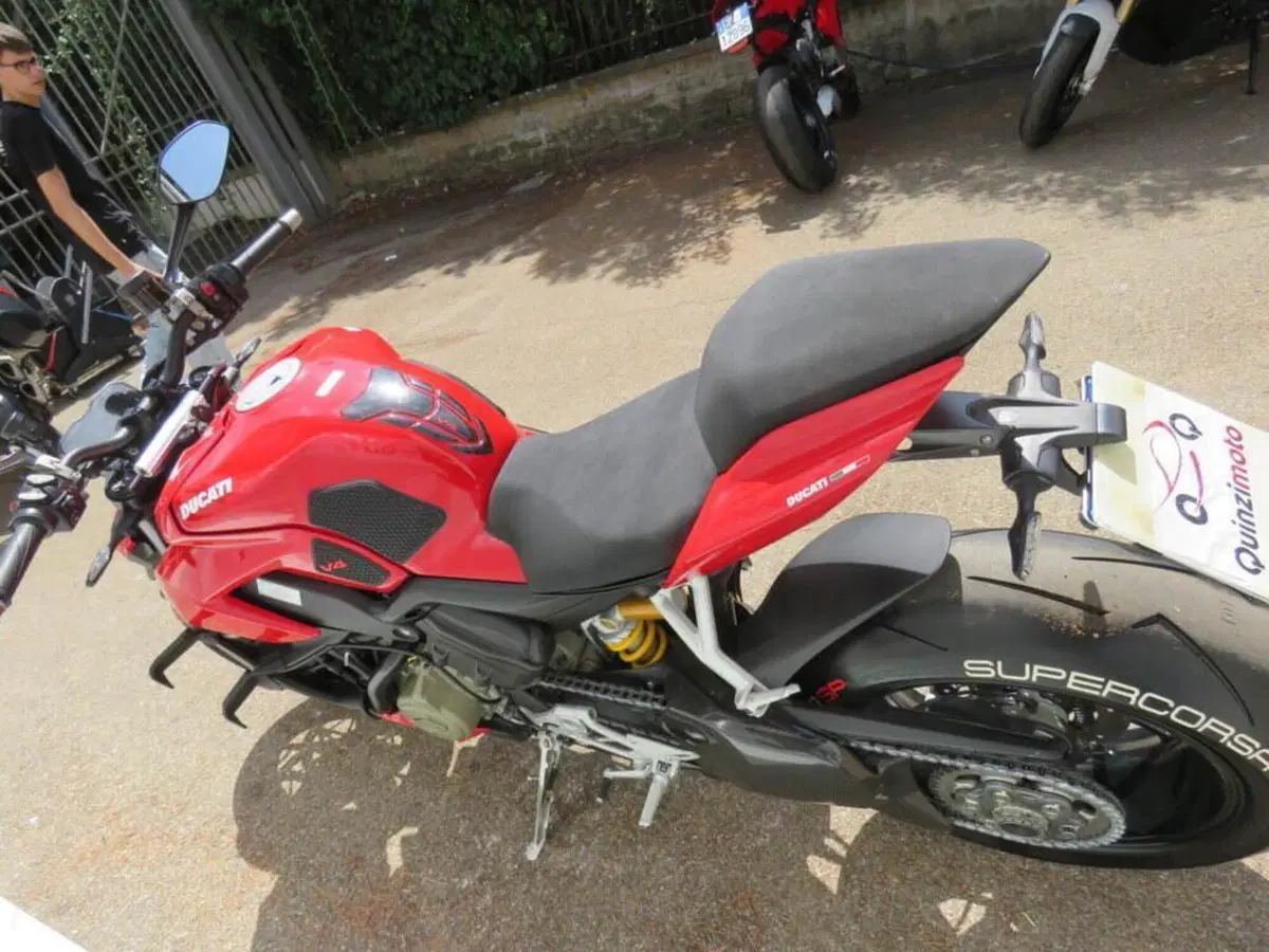 Ducati Streetfighter V4 1100 (2020) (4)