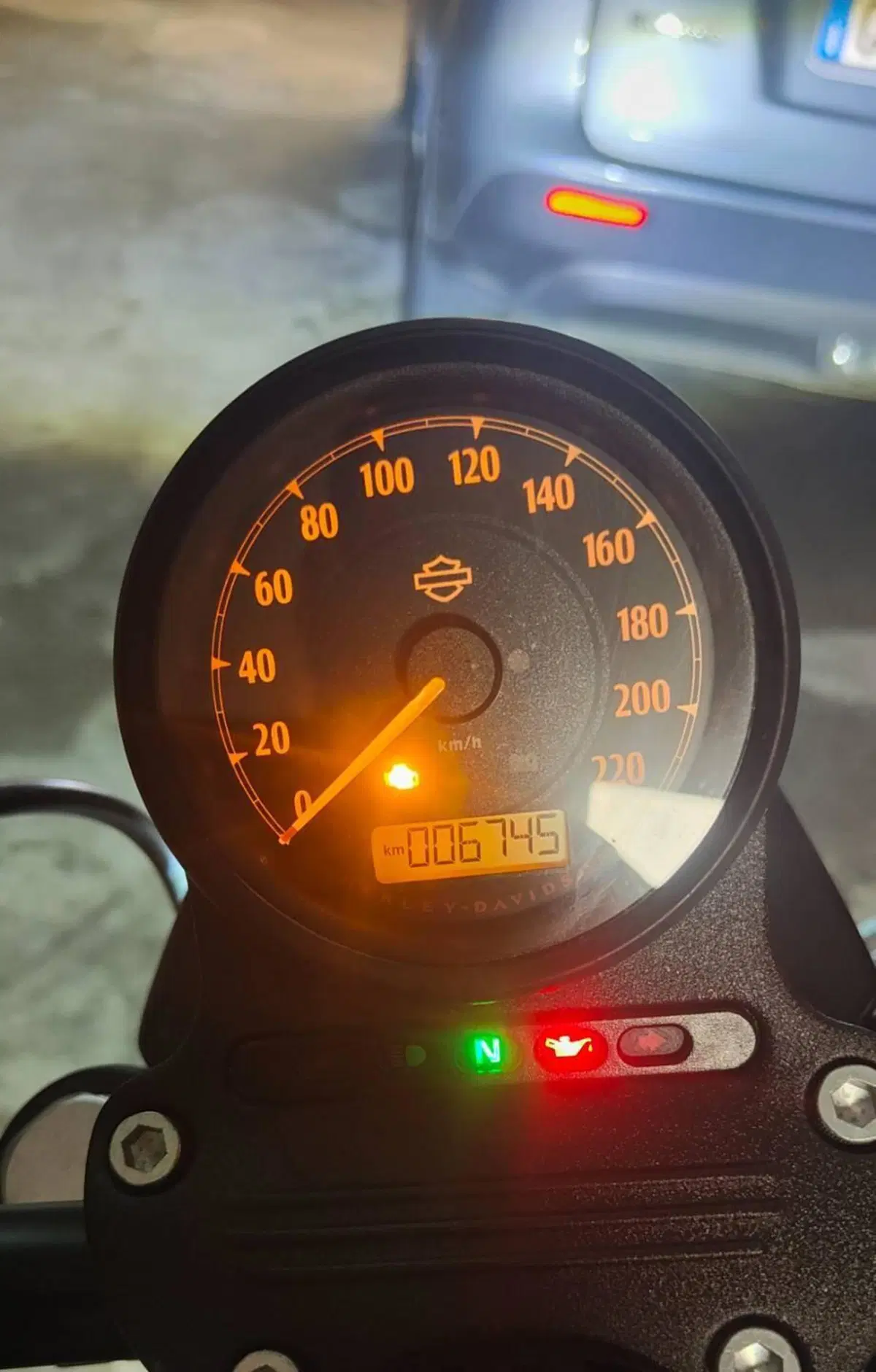 Harley-Davidson 883 Iron (2017 - 20) - XL 883N (6)
