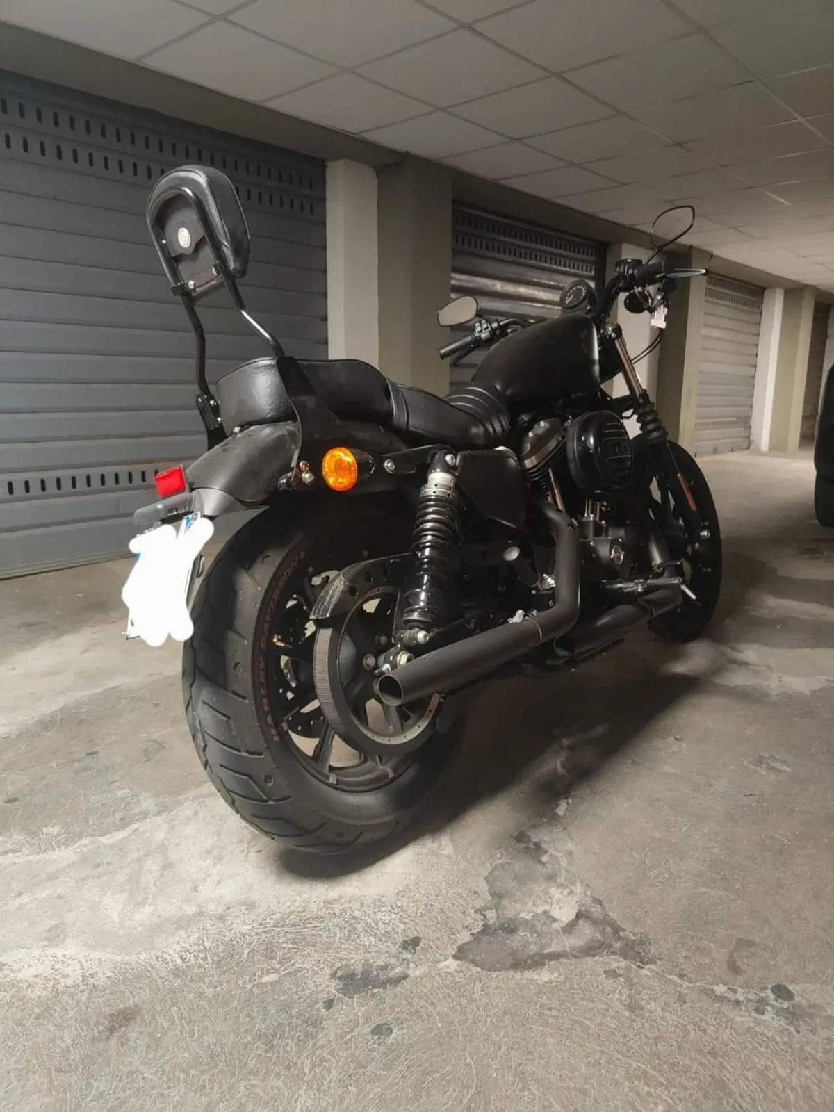 Harley-Davidson 883 Iron (2017 - 20) - XL 883N (8)