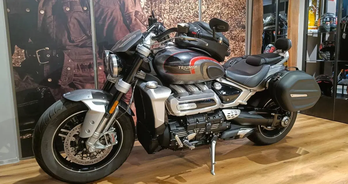 Triumph Rocket 3 GT (2021 - 24) (2)