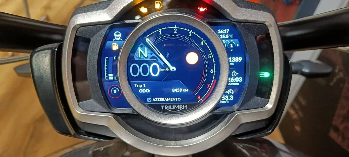 Triumph Rocket 3 GT (2021 - 24) (6)