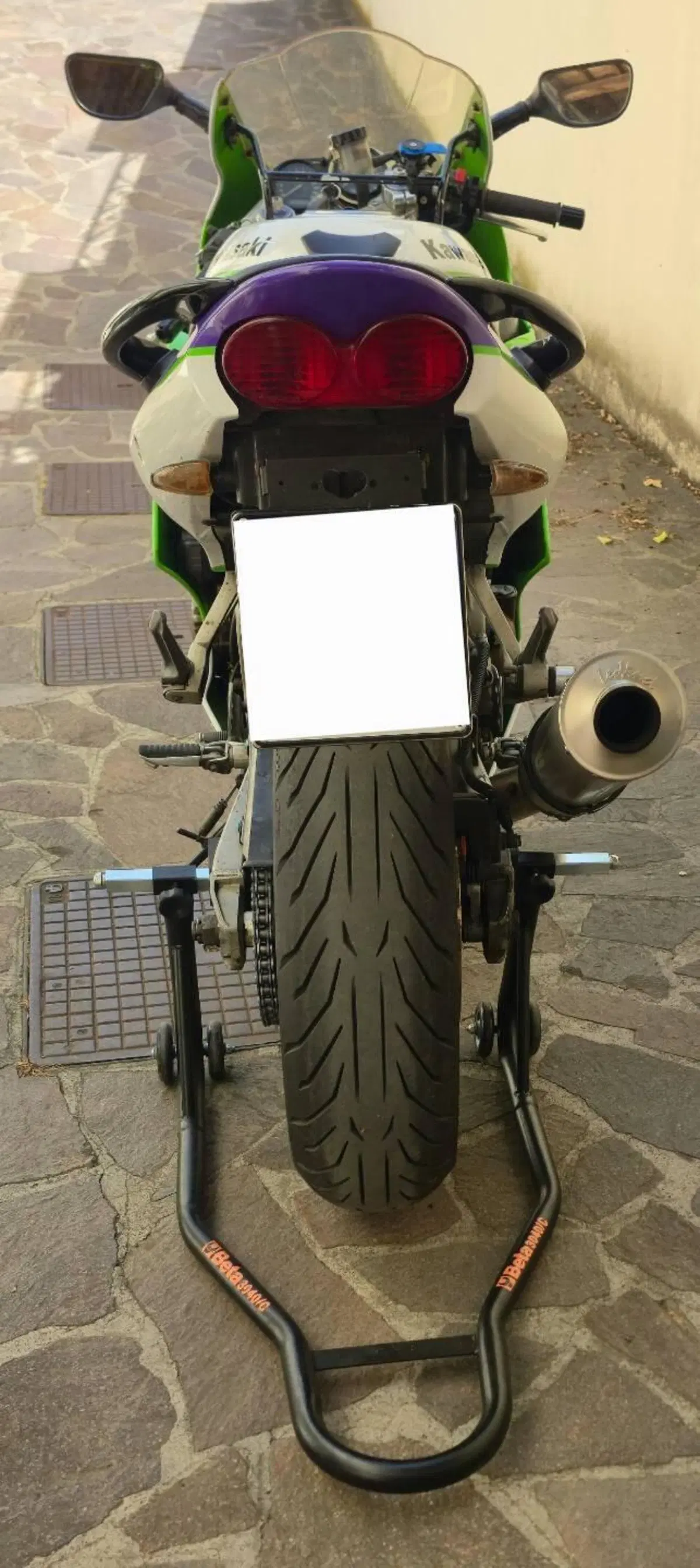 Kawasaki ZX-6R (4)