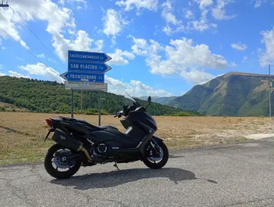 Yamaha T-Max 560 (2020 - 21) usata