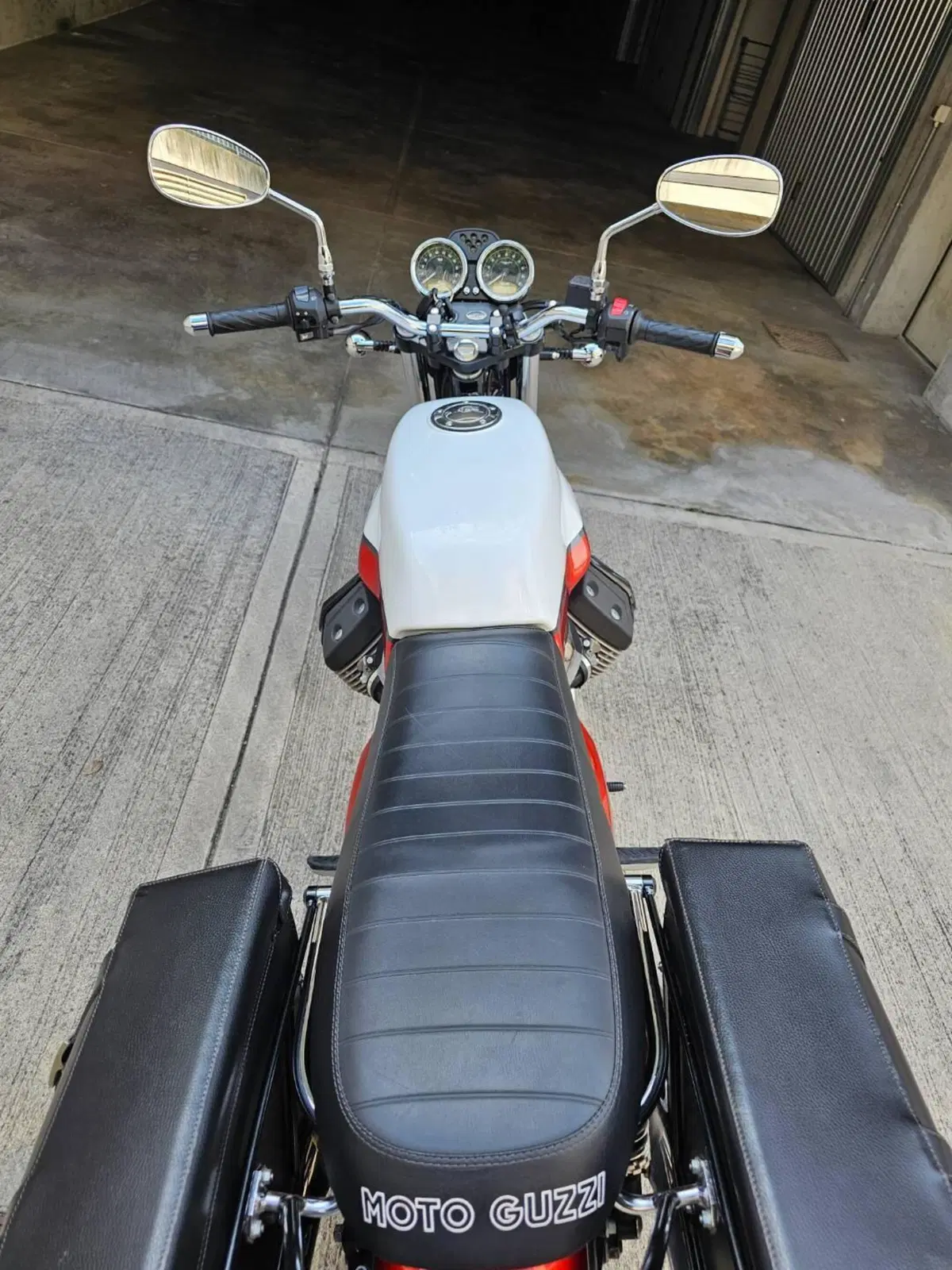 Moto Guzzi V7 Special (2012 - 14) (4)