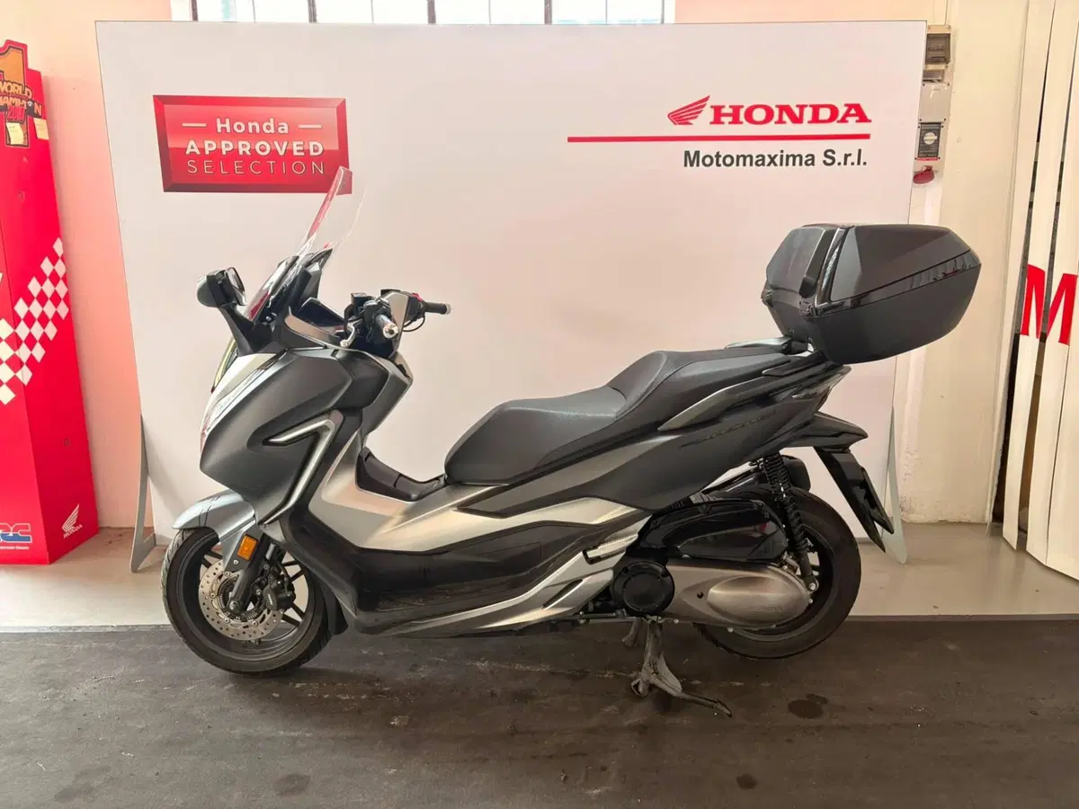 Honda Forza 300 Deluxe ABS (2018 - 20) (4)