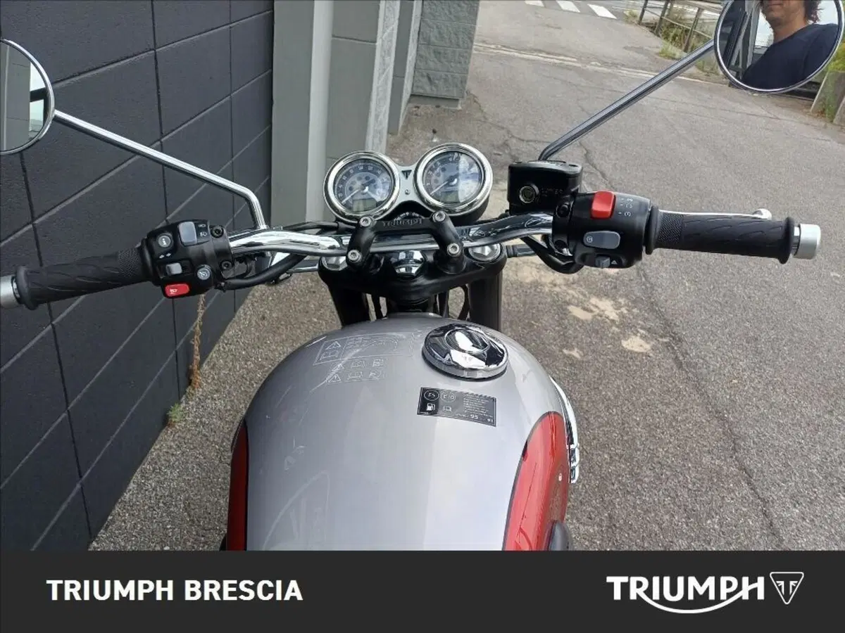 Triumph Bonneville T120 (2026) (7)