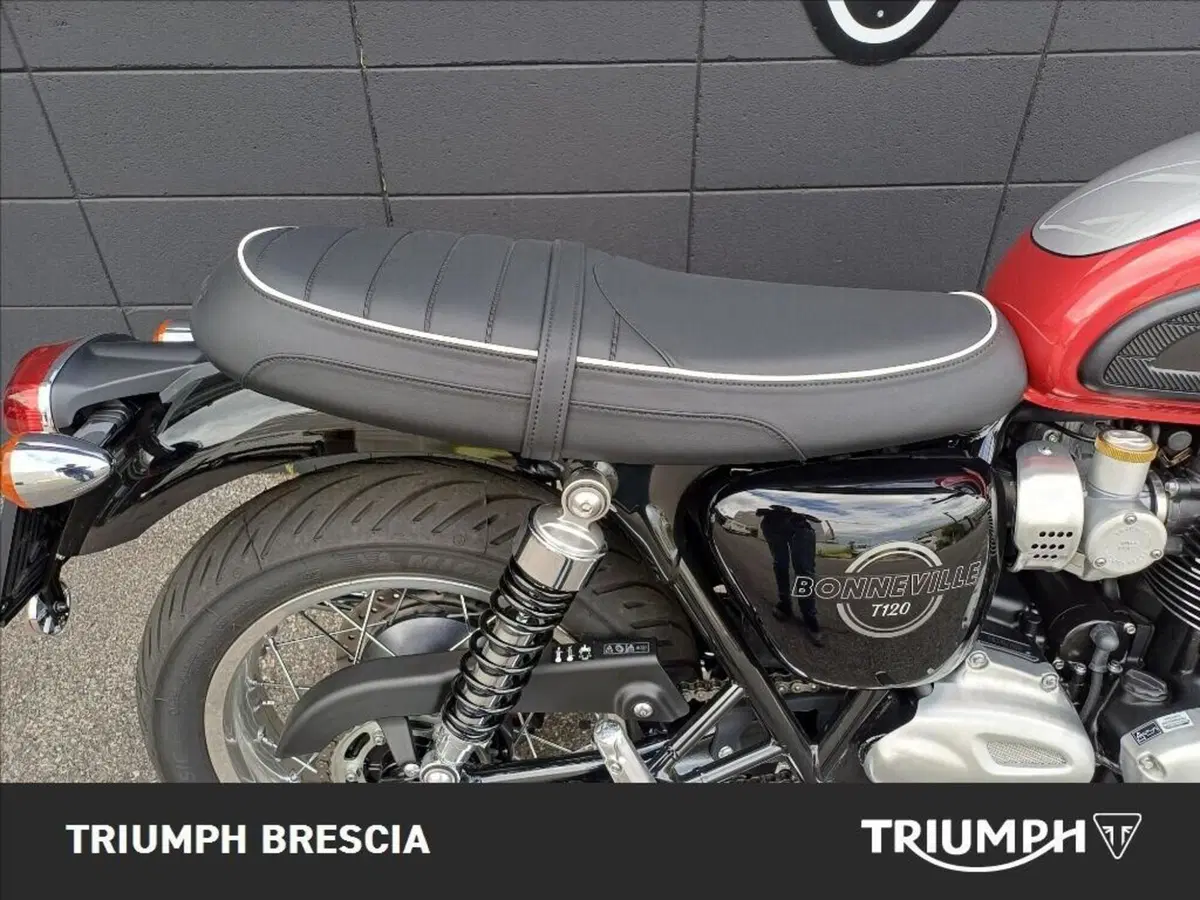 Triumph Bonneville T120 (2026) (6)