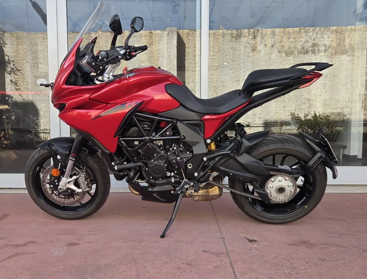 MV Agusta Turismo Veloce 800 R (2023 - 26) (5)