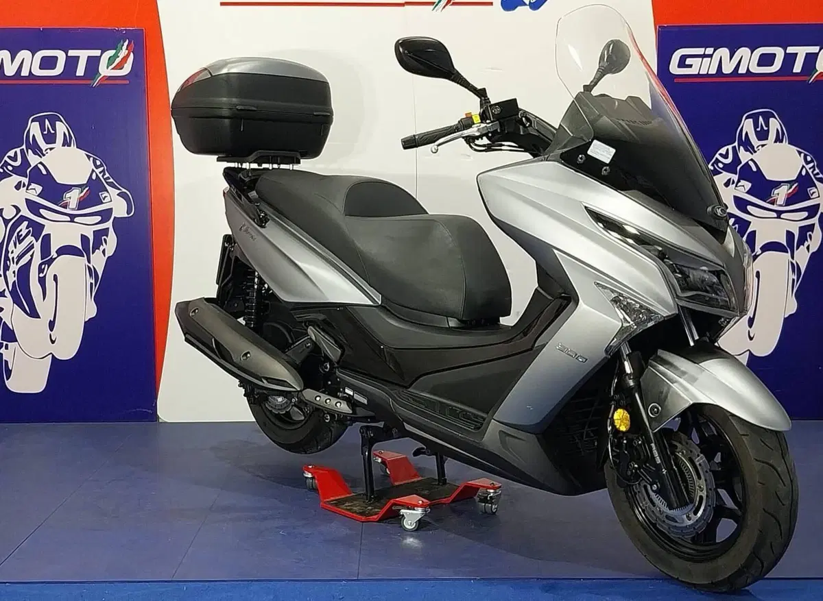 Kymco X-Town 300i City (2021 - 25) (2)