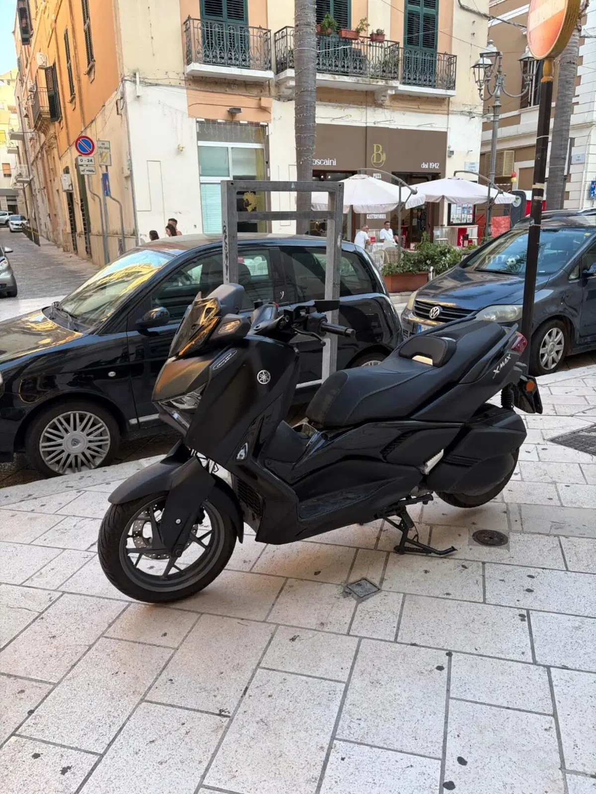 Yamaha X-Max 300 Tech Max (2025 - 26) (6)