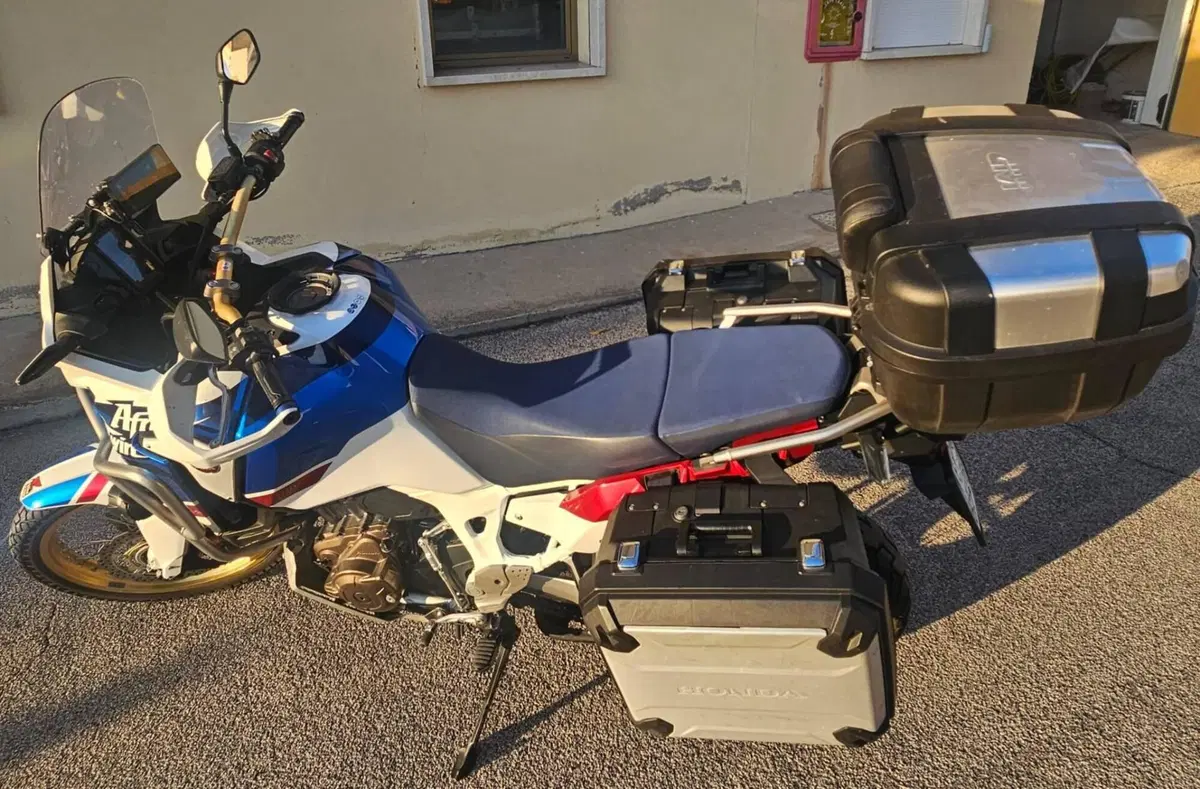 Honda Africa Twin CRF 1000L Adventure Sports (2018 - 19) (2)